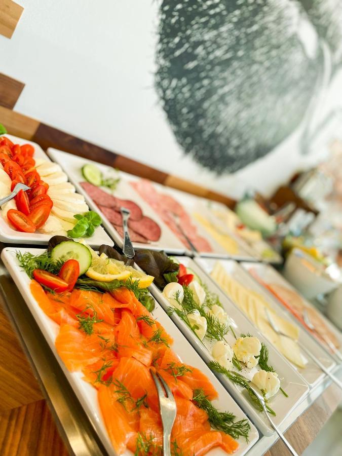 בורקום Hotel Rummeni מראה חיצוני תמונה