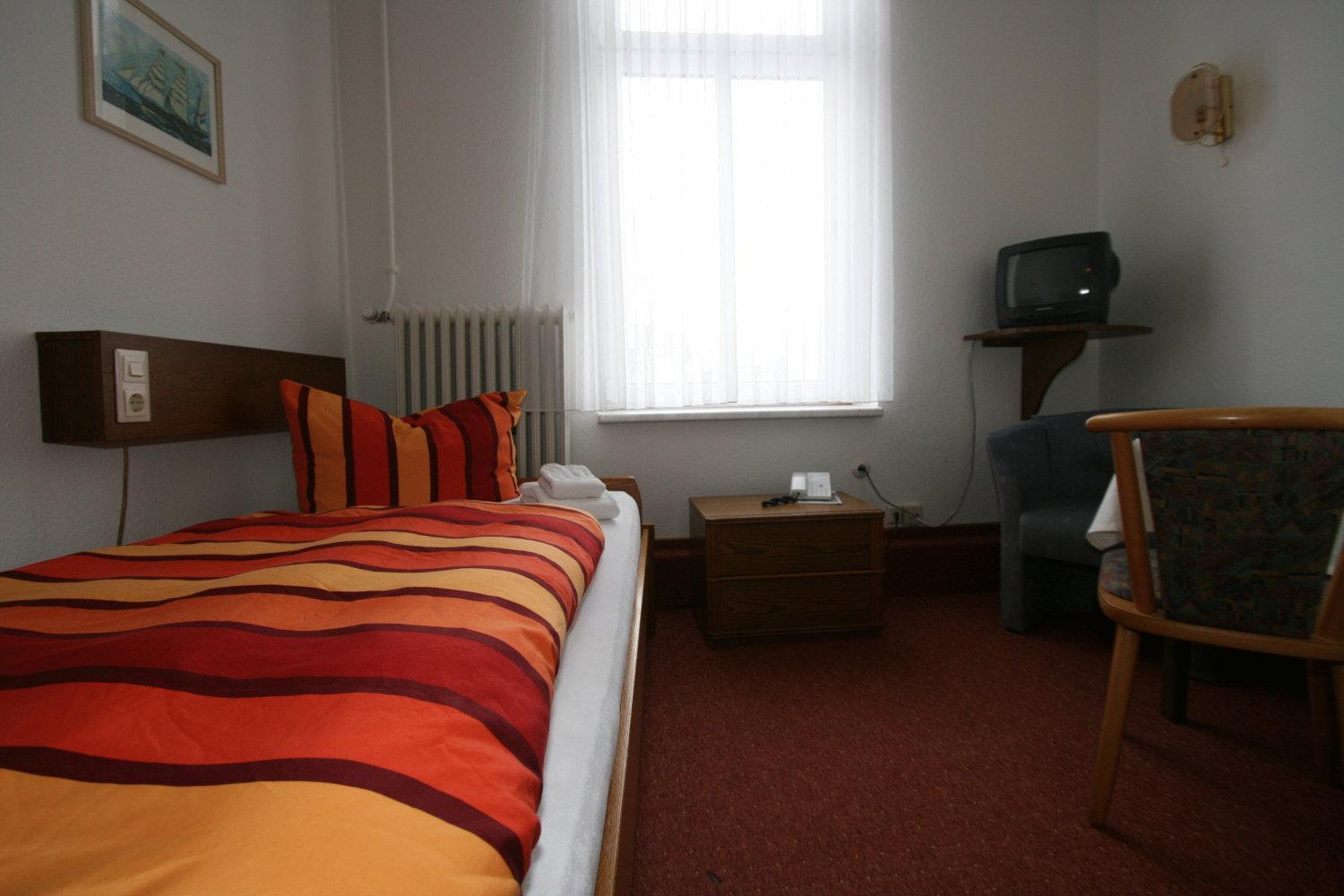 בורקום Hotel Rummeni מראה חיצוני תמונה